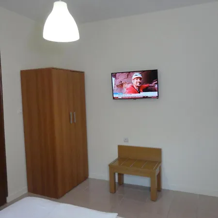 Makis House Maison d'hôtes