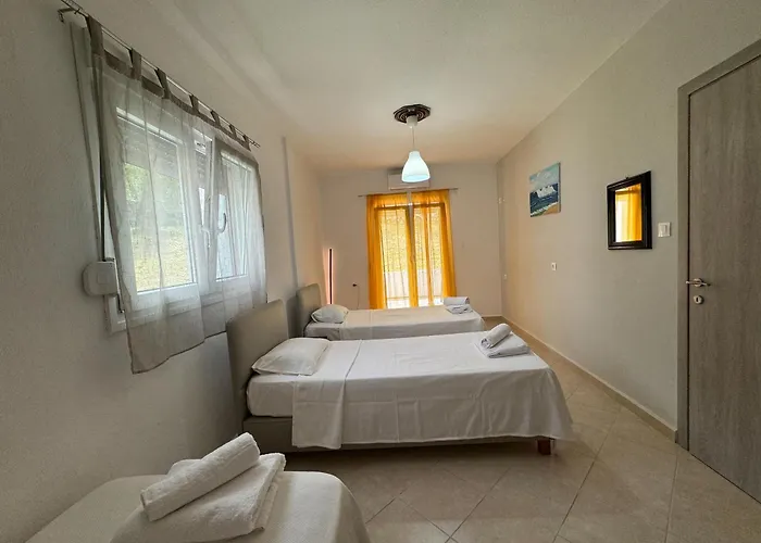 Makis House Affittacamere 4*