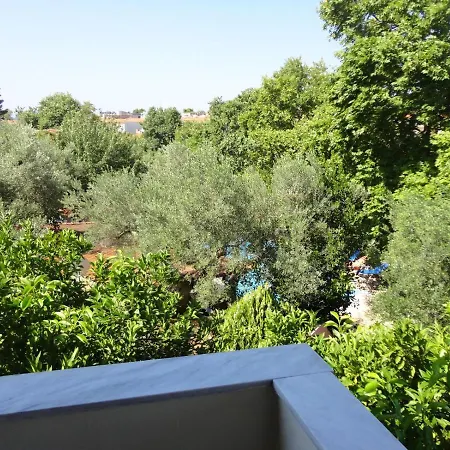 Makis House Гостевой дом