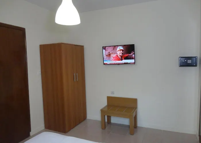 Makis House Maison d'hôtes