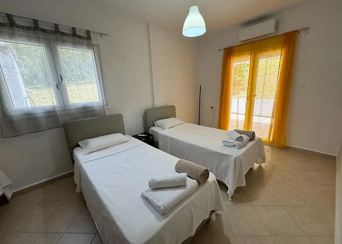 Maison d'hôtes Makis House